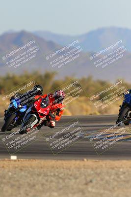 media/Dec-09-2023-SoCal Trackdays (Sat) [[76a8ac2686]]/Turn 15 Set 2 (245pm)/